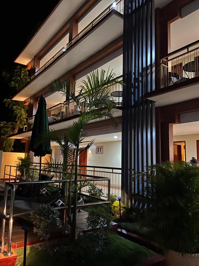 Rufana Suites Moalboal Eksteriør billede